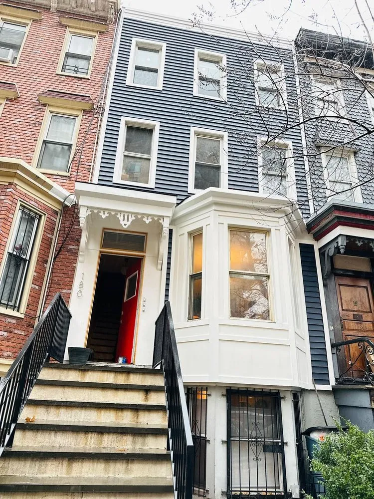 Slide of Neat Services