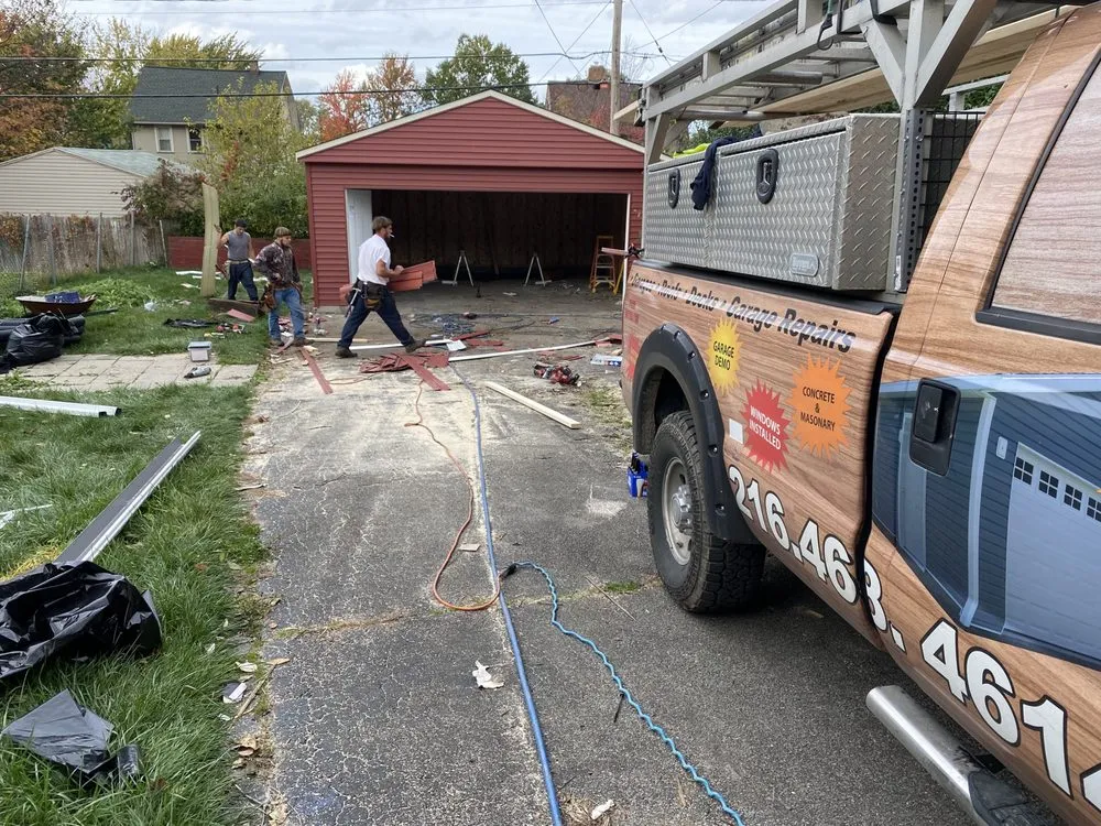 Slide of Neo Garage Builders