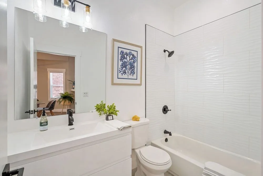 Slide of Neon Builder