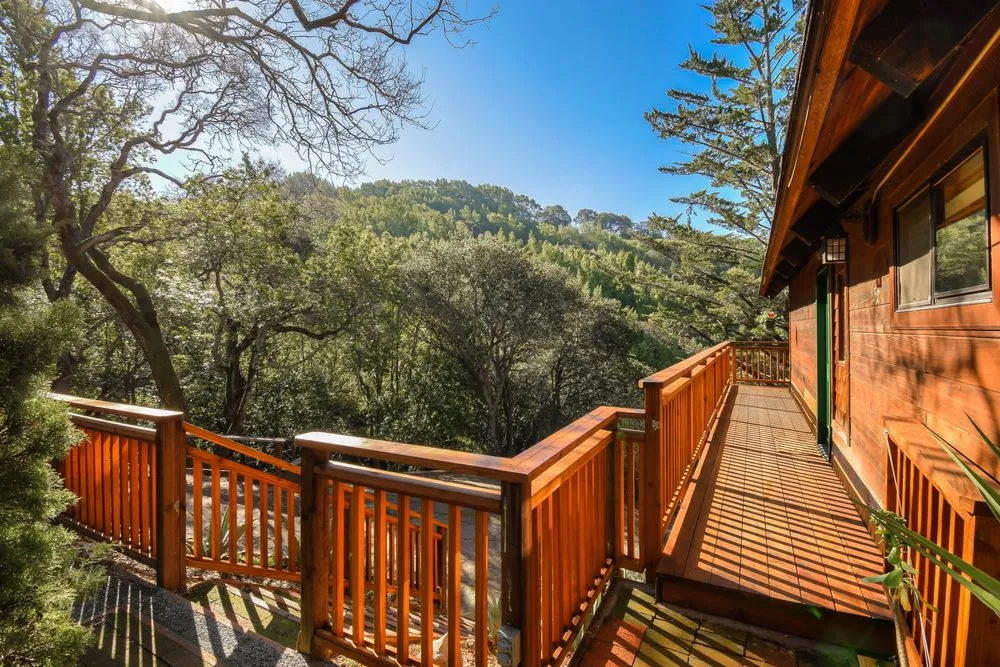 Slide of Nery's Elite Carpenters & Construction