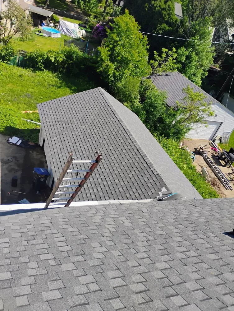 Slide of NEW Construction & Home Remodel