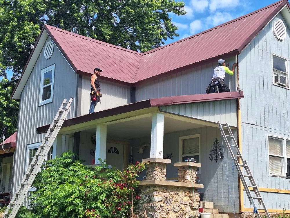 Slide of New Construction & Remodeling Experts