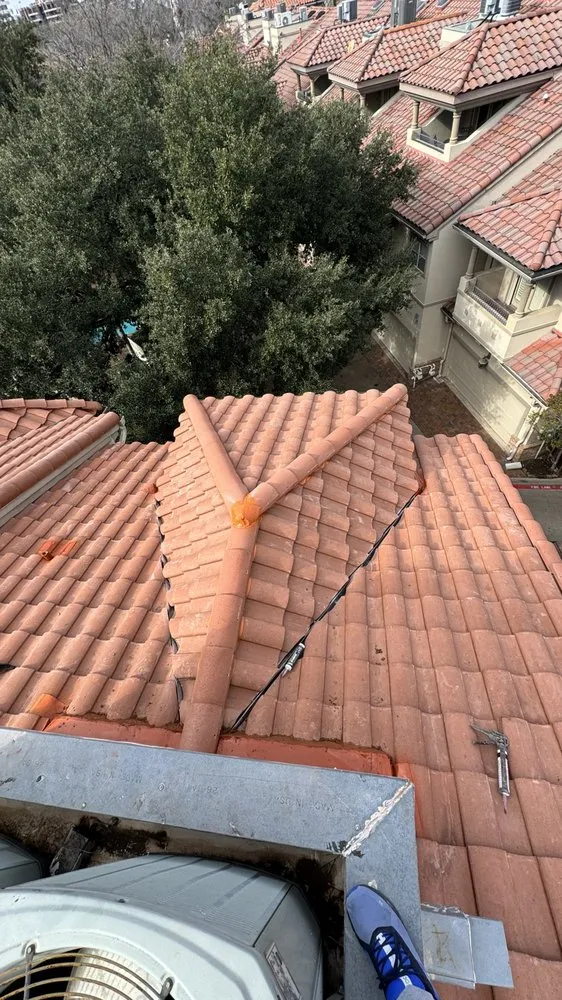 Slide of New Elite Roofing