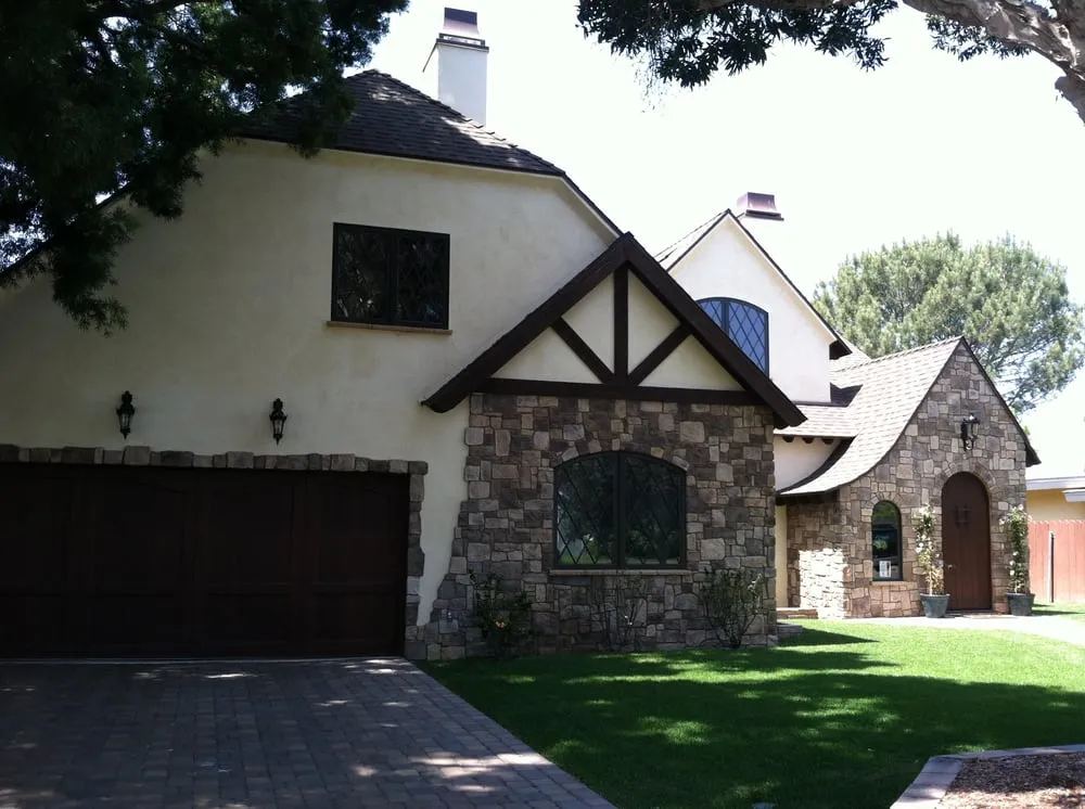 Slide of New Era Roofing