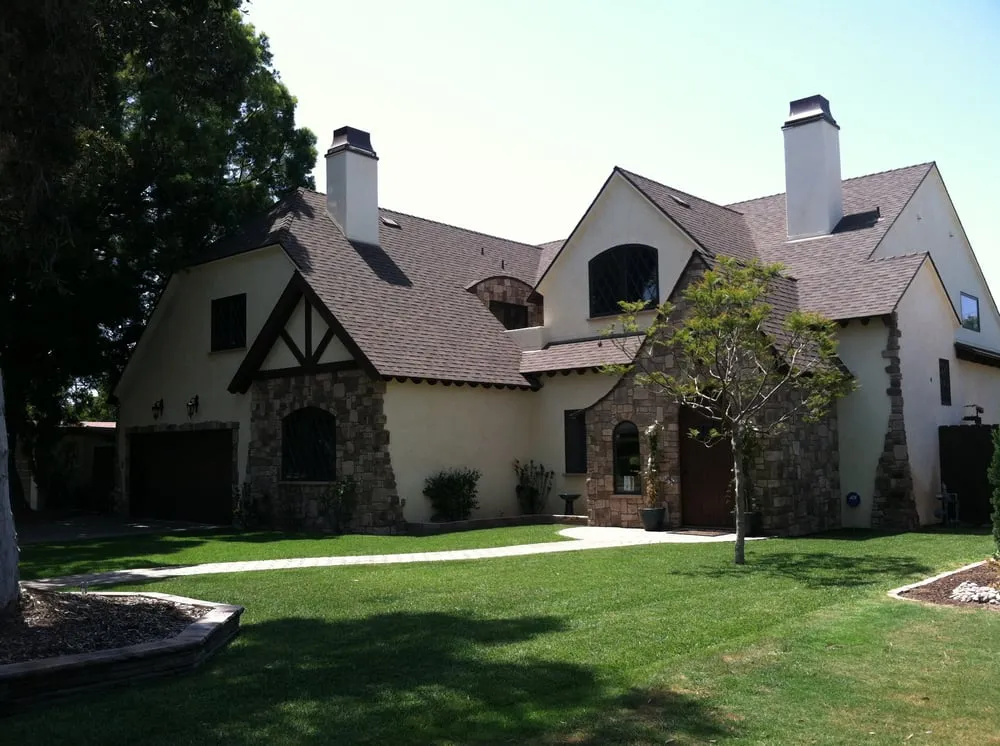 Slide of New Era Roofing