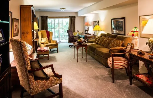 New Home Remodel Logo