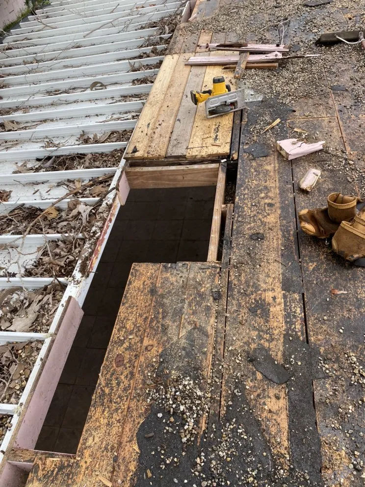 Slide of New Horizons Roofing