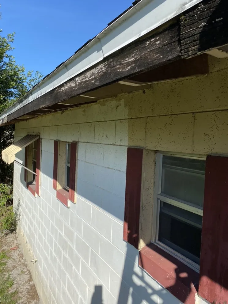 Slide of New Horizons Roofing