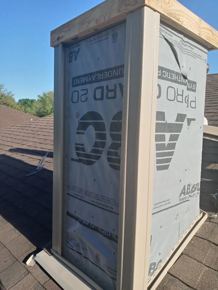 Expert shingle roofing service for homes in Taylor Landing, TX by New Look Home Improvements