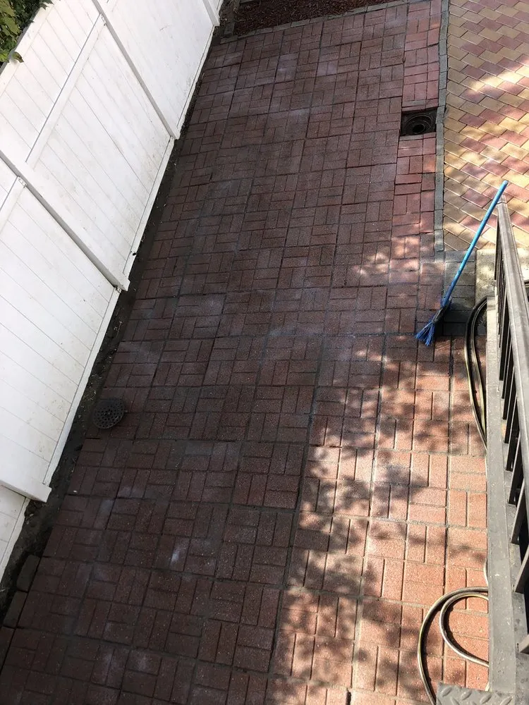 Slide of New York Unique Contracting