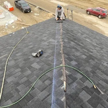 Slide of Ángel Contruccion