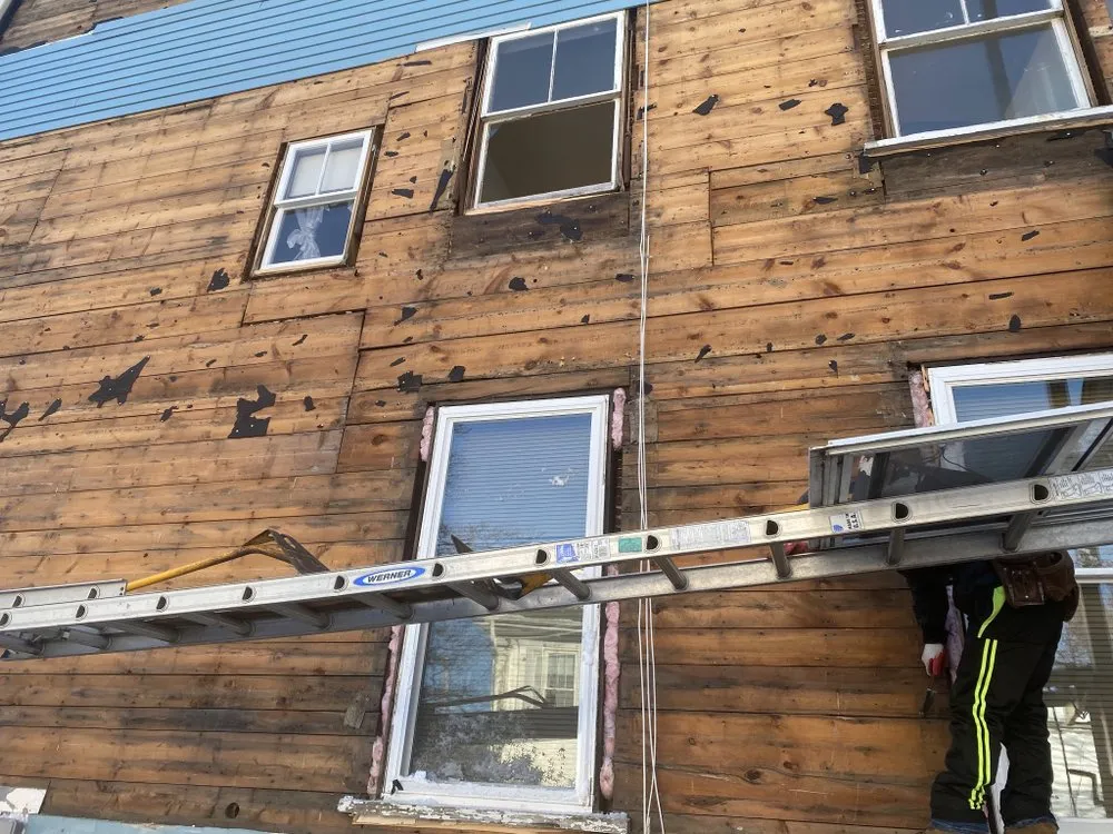 Slide of Ángel Contruccion