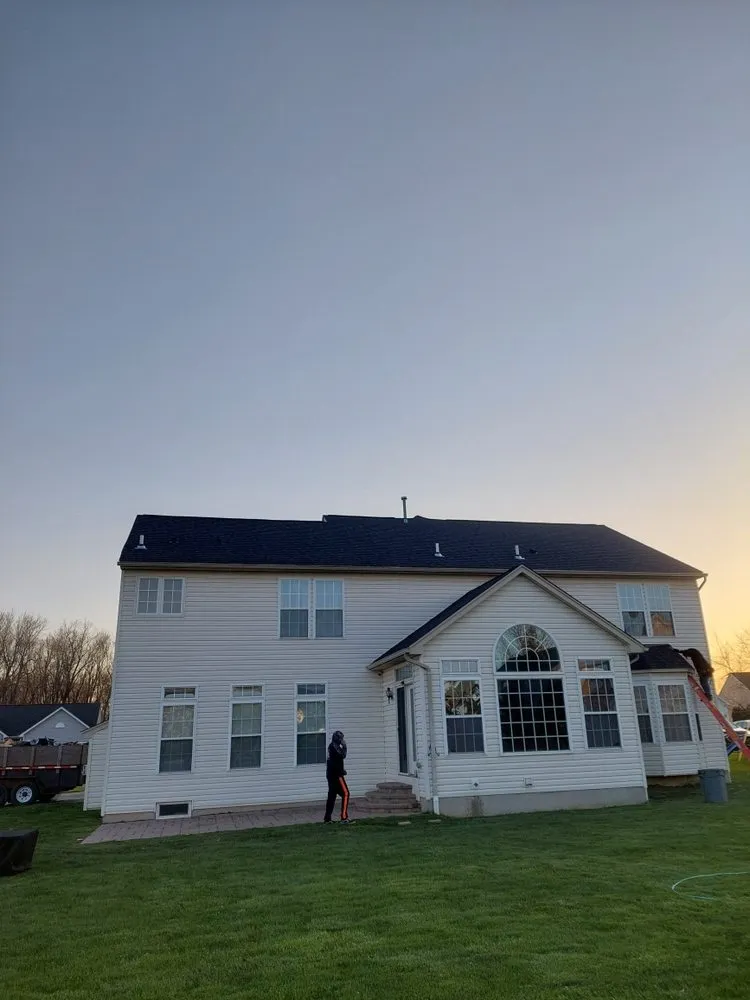 Slide of Niagara roofing