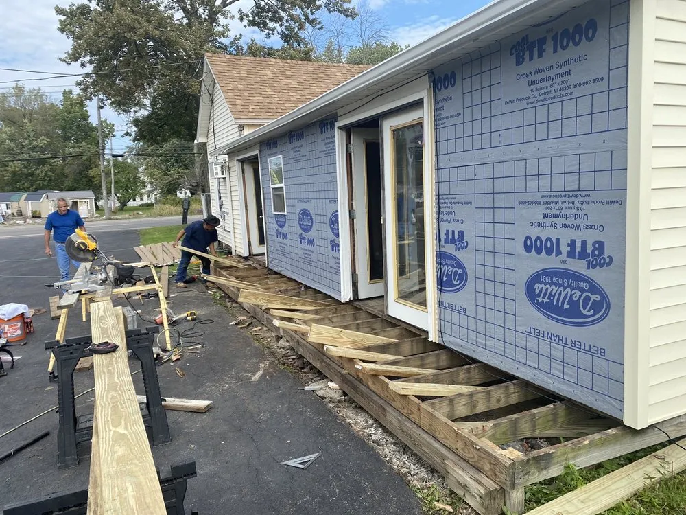 Slide of Niagara’s Best Roofing