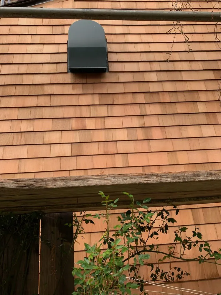 Slide of Nica Sidewall Shingling