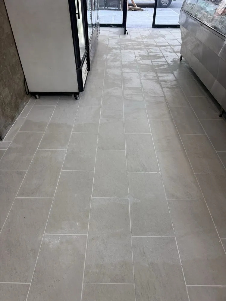 Slide of Nice View Construction