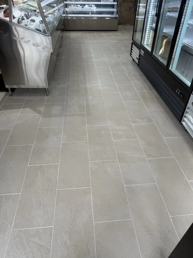 Slide of Nice View Construction