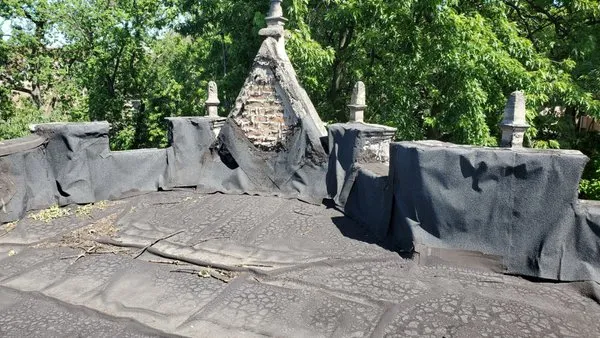 Nicholas Roofing Logo