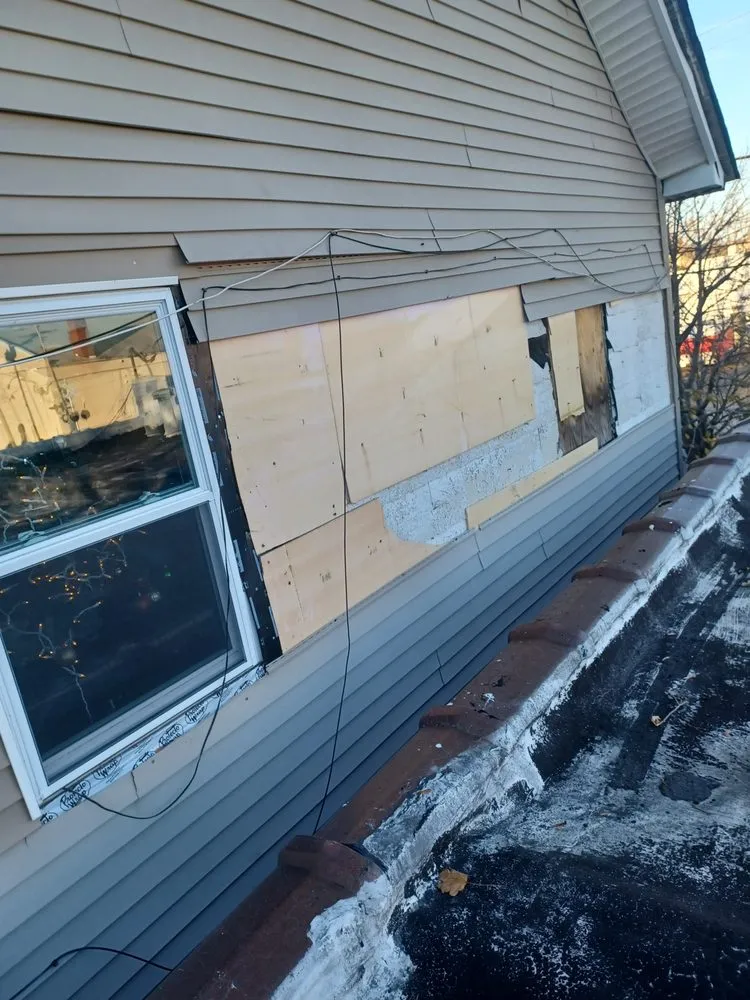 Slide of Nicolas Handyman