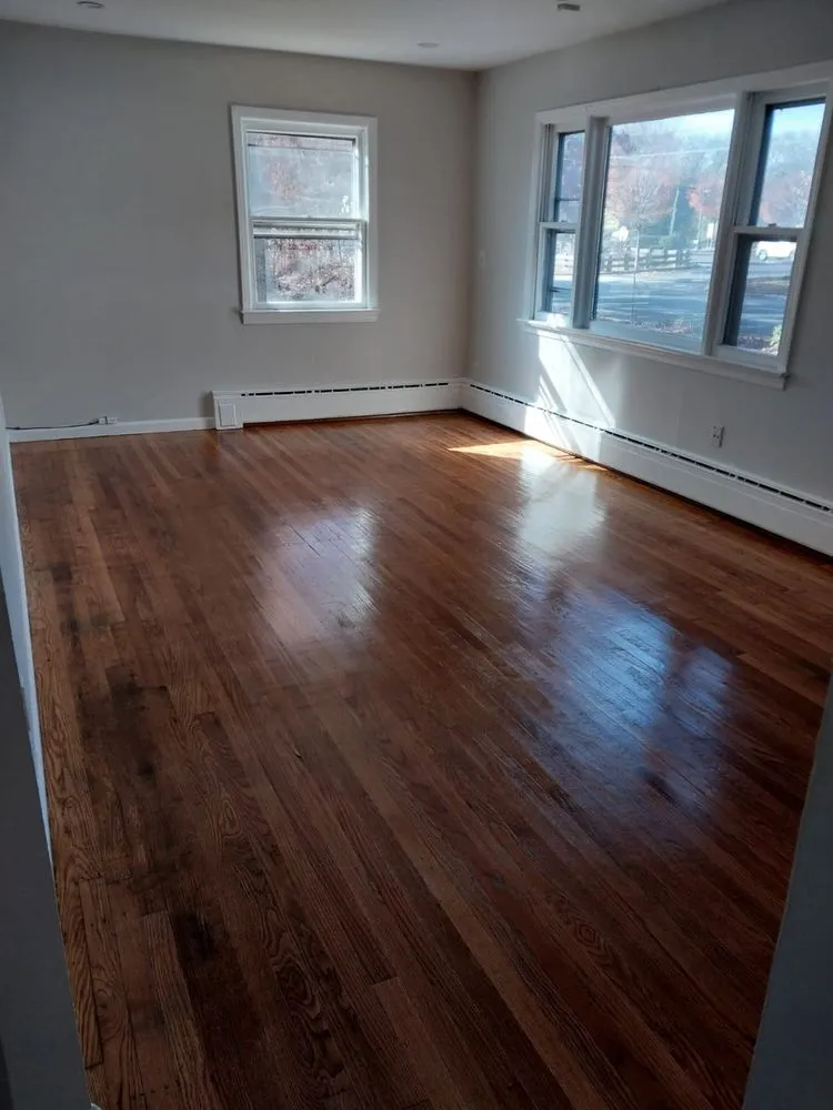 Slide of Nicolas Handyman