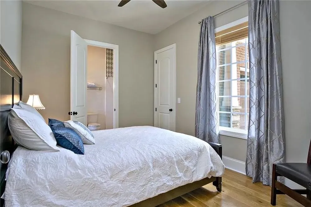 Slide of NICS of Hickory