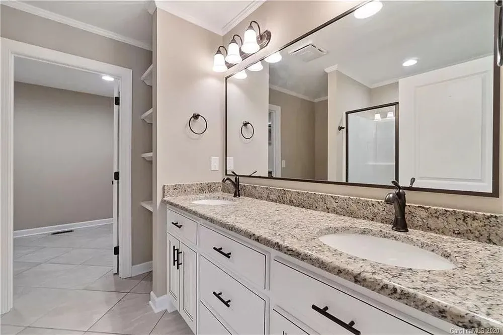 Slide of NICS of Hickory