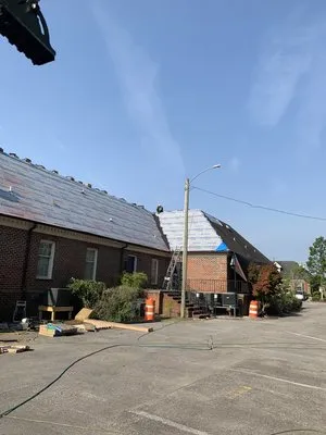 Nieva Construction Logo