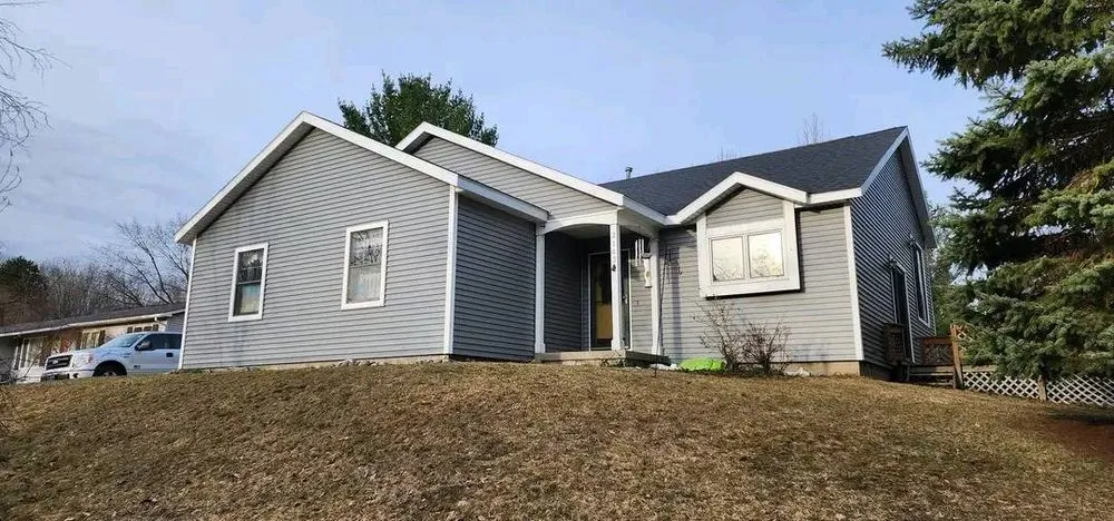 Slide of Nissi Construction