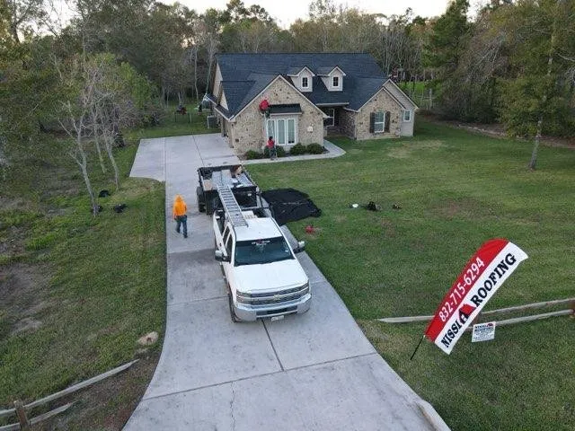 Slide of Nissi Roofing
