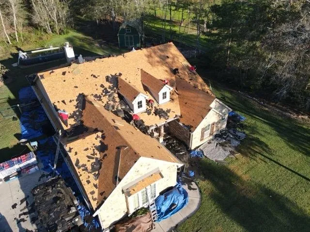 Slide of Nissi Roofing