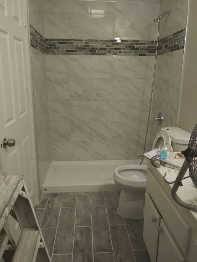 Slide of Nivardo Construction