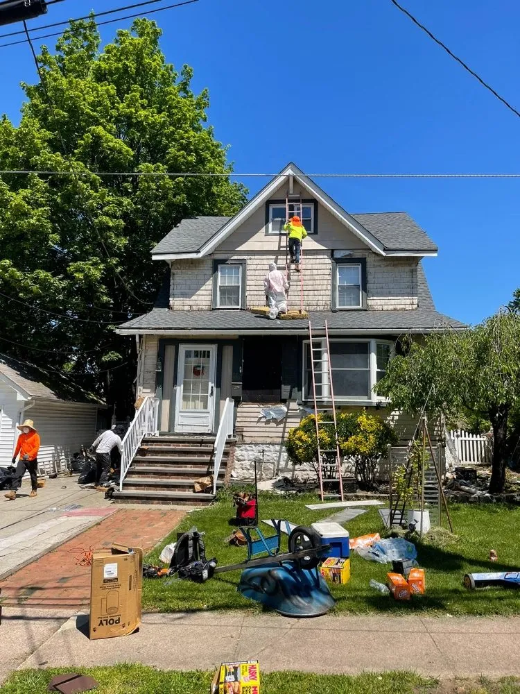 Slide of Nivelo Construction