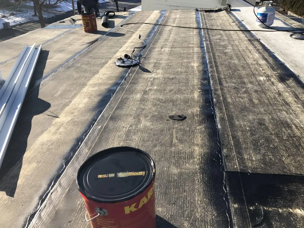 Slide of Nivelo Construction