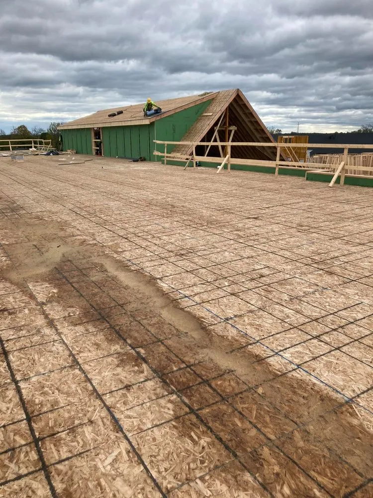 Slide of Nivelos General Construction Roofing