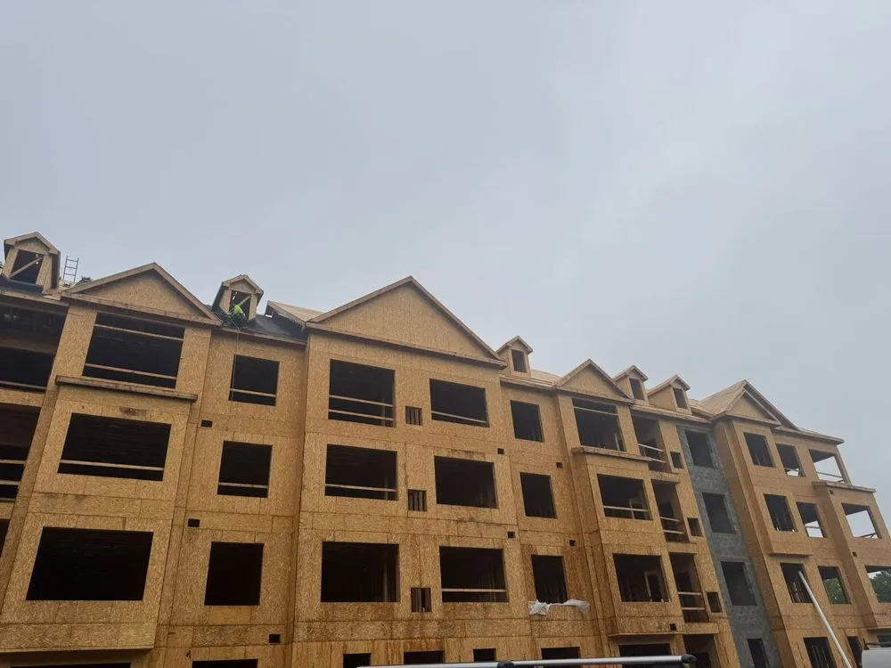 Slide of Nivelos General Construction Roofing