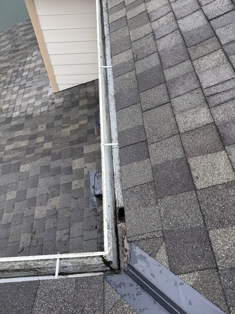Emergency flat roof repair in St Helens, OR by NJM Roof & Gutter Cleaning