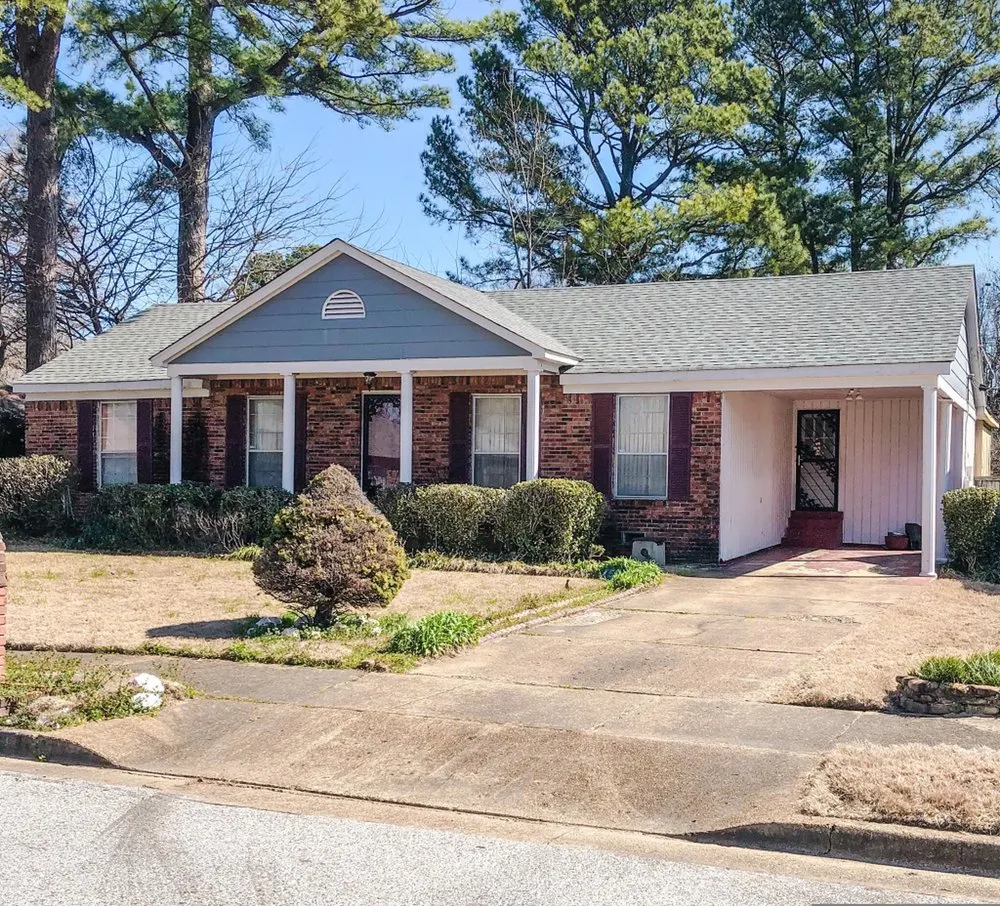 Slide of No Limit Roofing