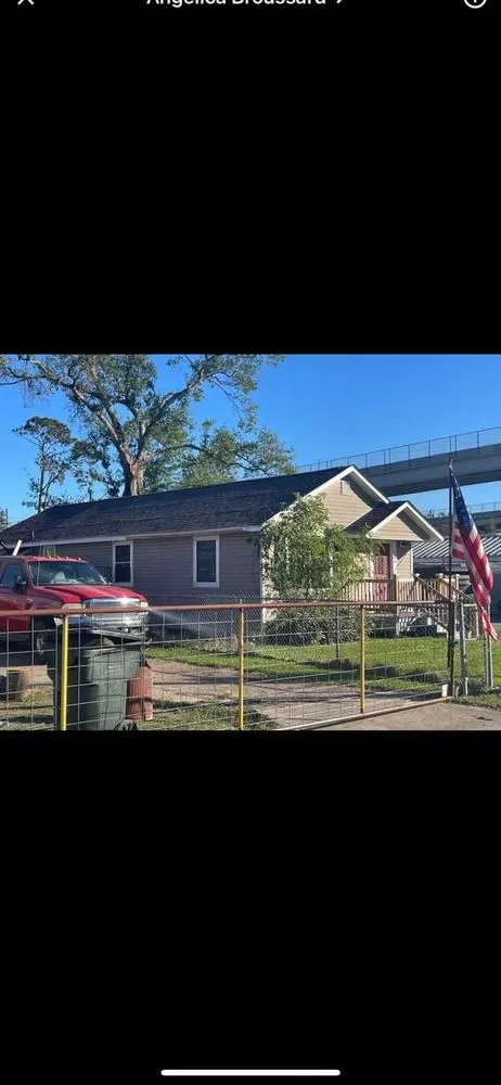 Slide of No Limit Roofing