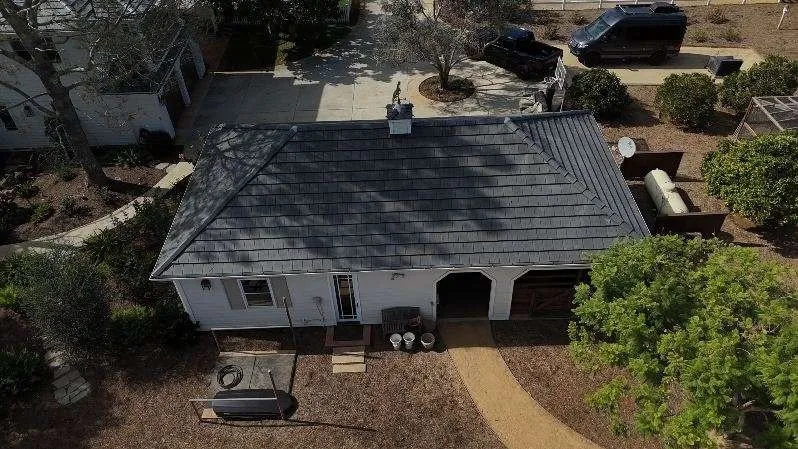 Slide of No Limit Roofing