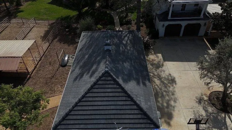 Slide of No Limit Roofing