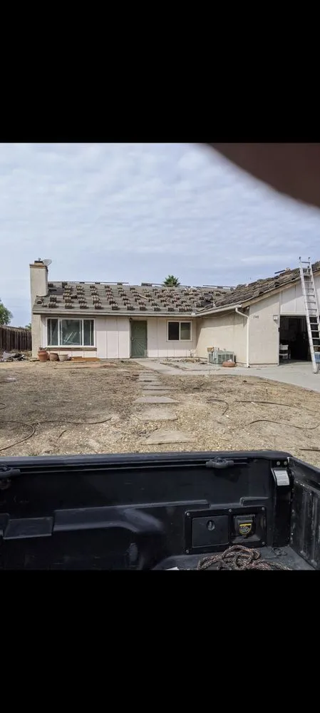 Slide of No Limit Roofing