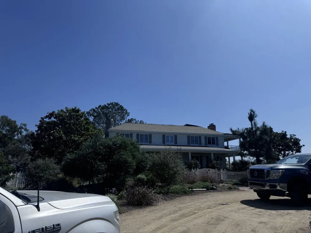 Slide of No Limit Roofing