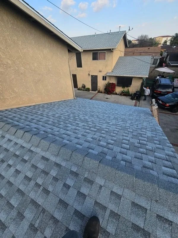 Slide of No Limit Roofing