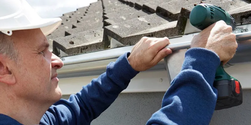 Slide of No Links Seamless Gutters