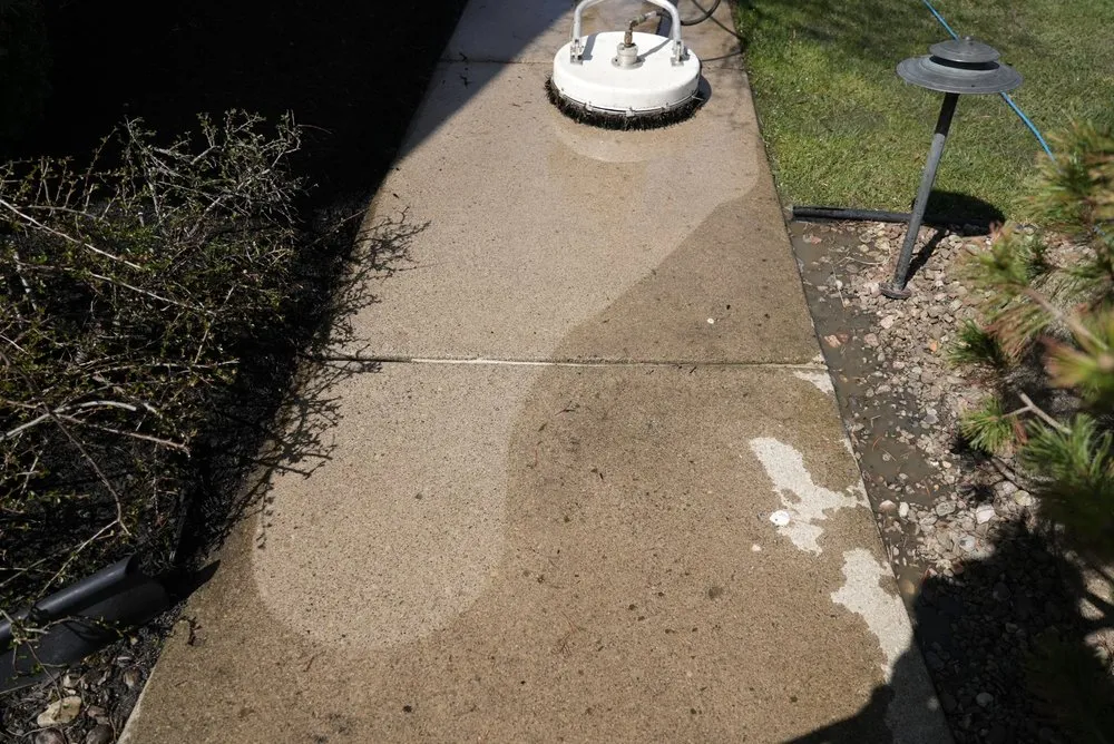 Slide of No Streaks Window and Roof Cleaning