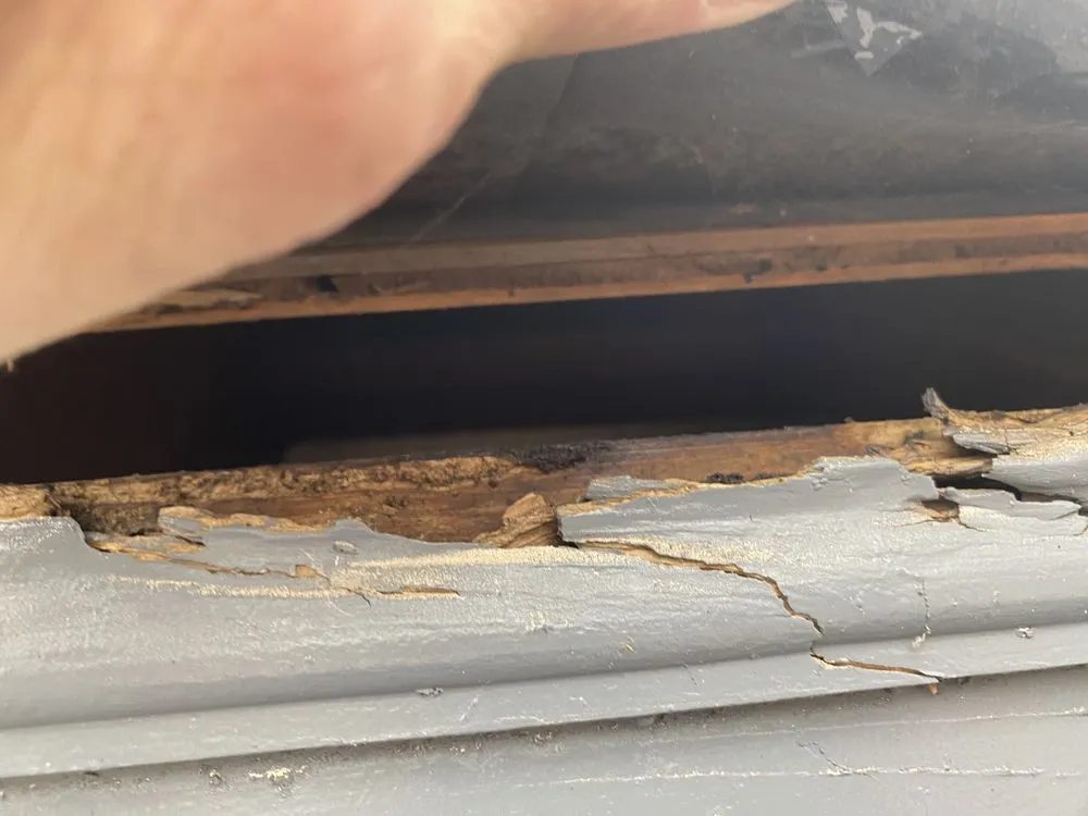 Slide of Noah Ready’s Roofing and Repair