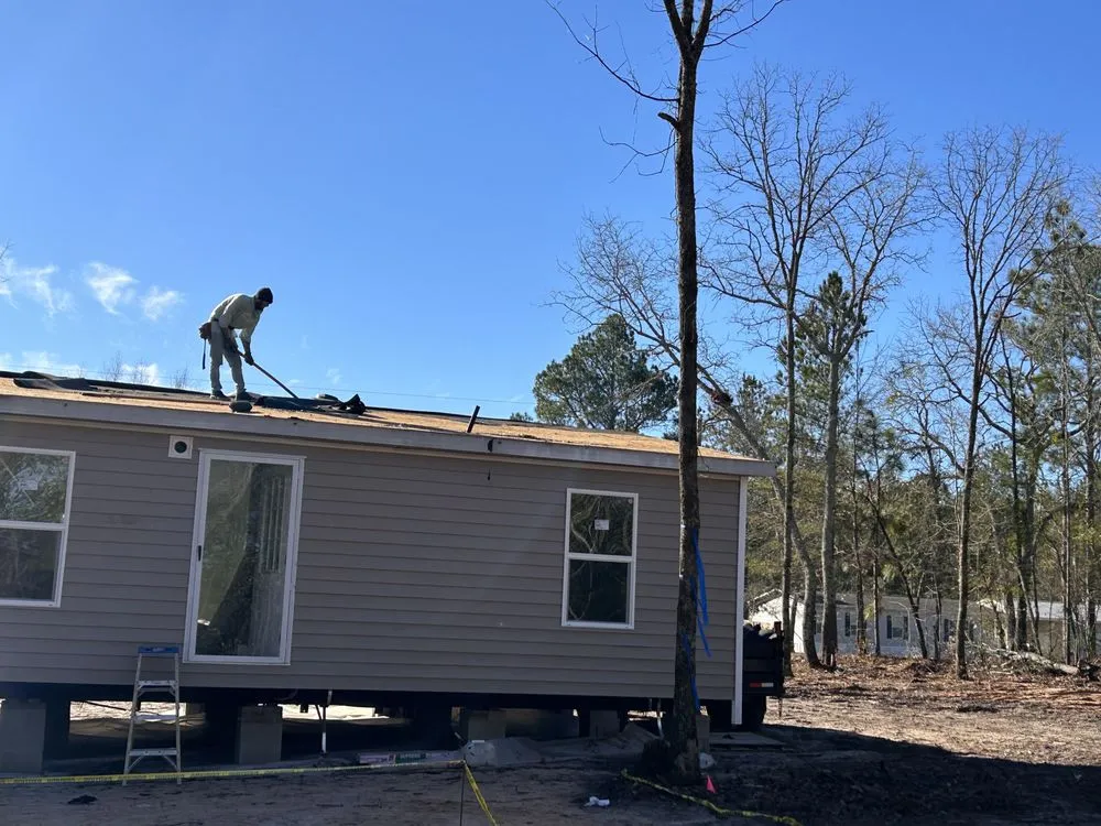 Slide of Noah Ready’s Roofing and Repair