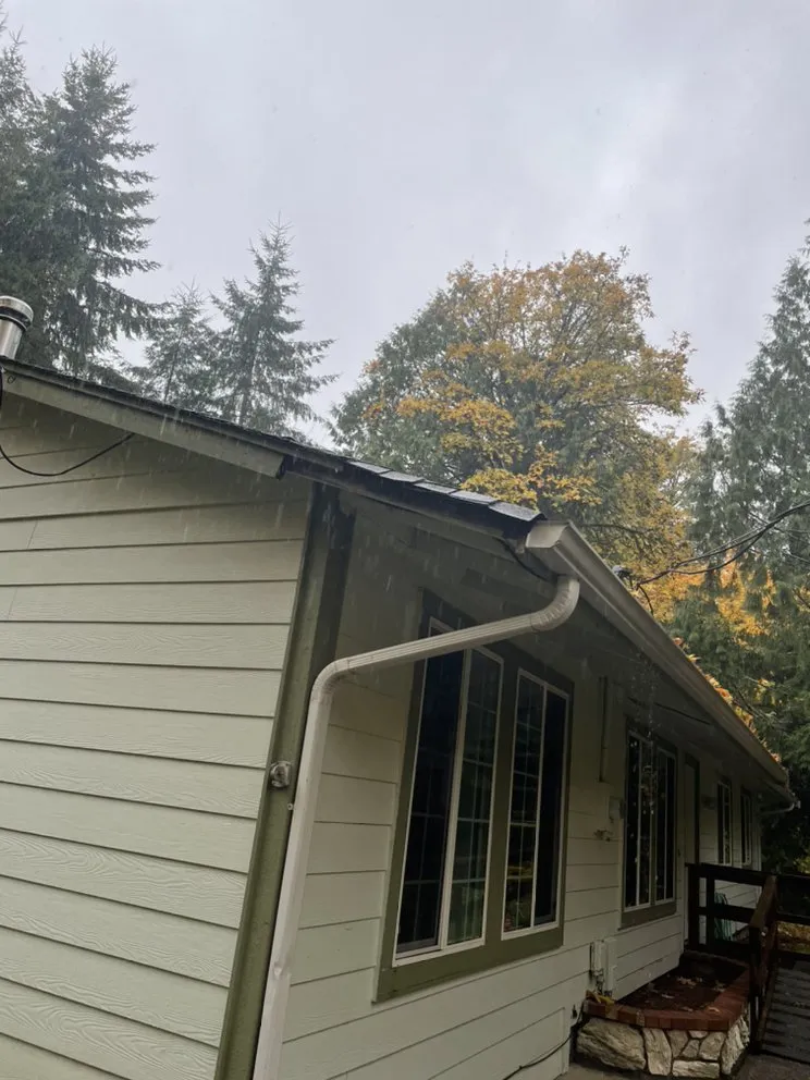 Slide of Noah's Roof Cleaning