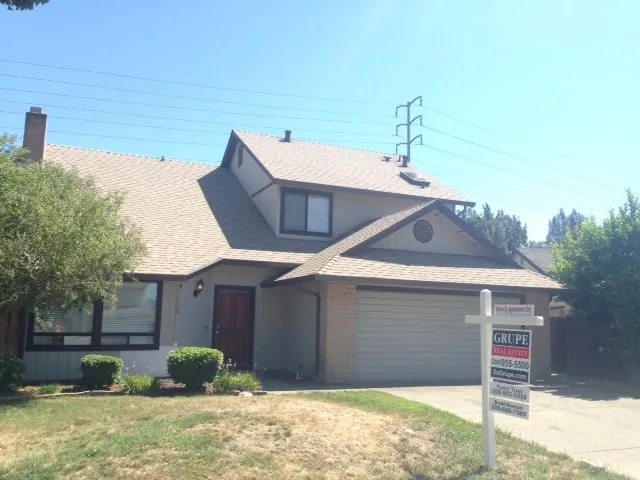 Slide of Noble H Brown Roofing & Gutters