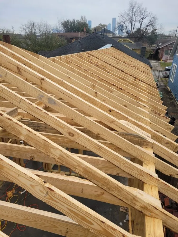 Slide of Noe’s Remodeling Company